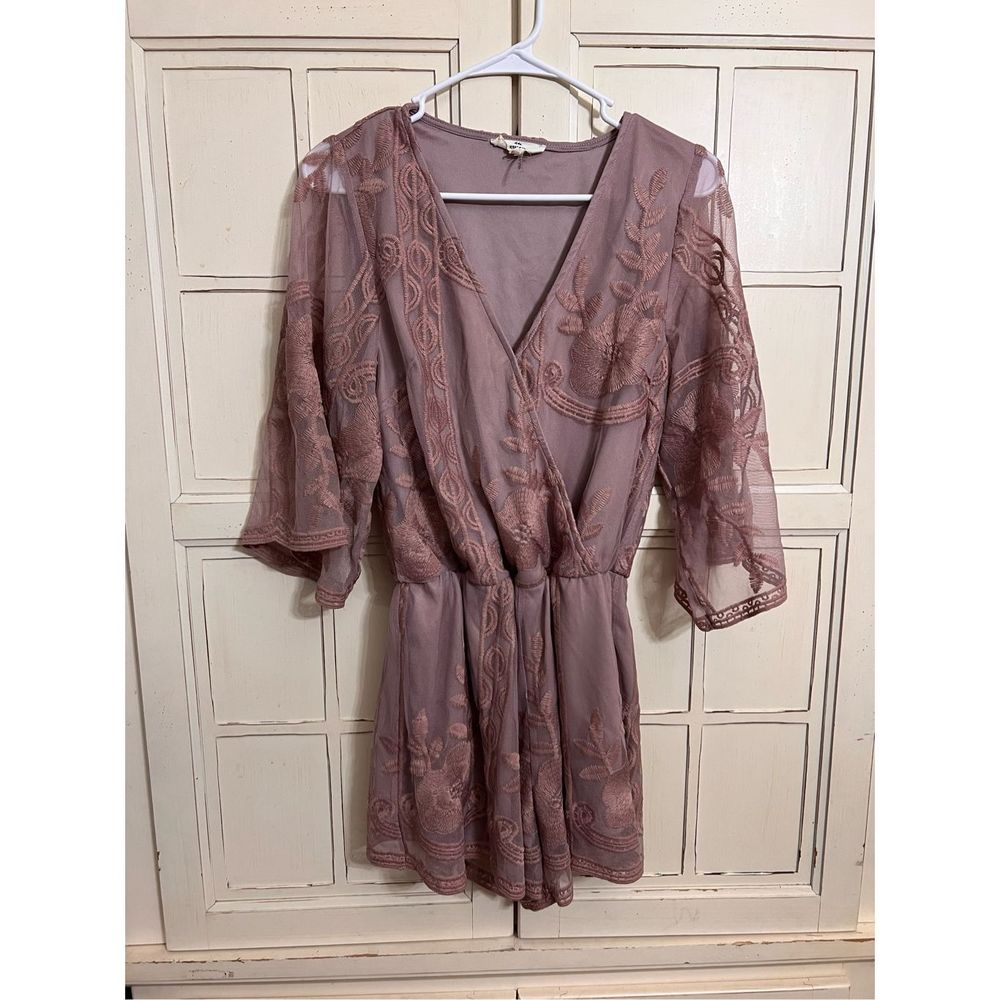 2 for 30$! size small mauve pink lace  romper